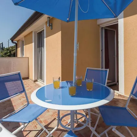 In With Kitchen Apartmán