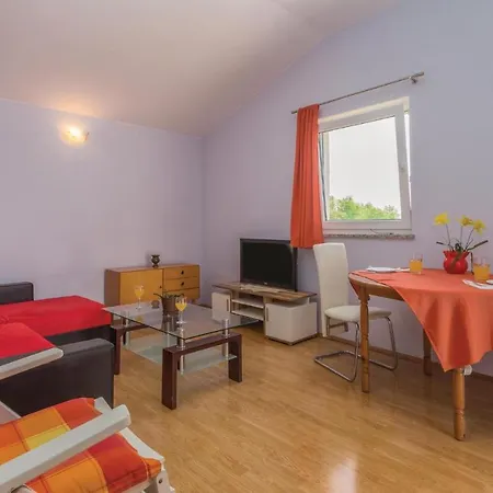 Apartamento In With Kitchen Kaštel