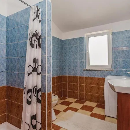 Appartement In With Kitchen