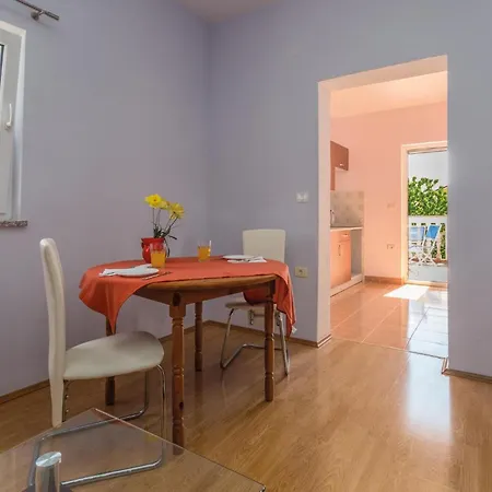 In With Kitchen *