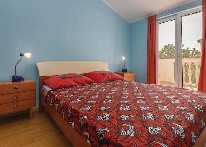 In With Kitchen * Kastel