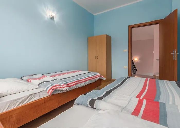 Apartamento In With Kitchen Kaštel