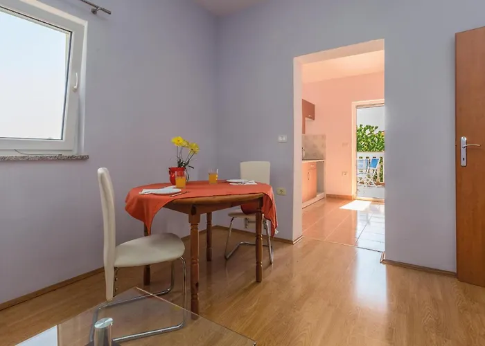 In With Kitchen *